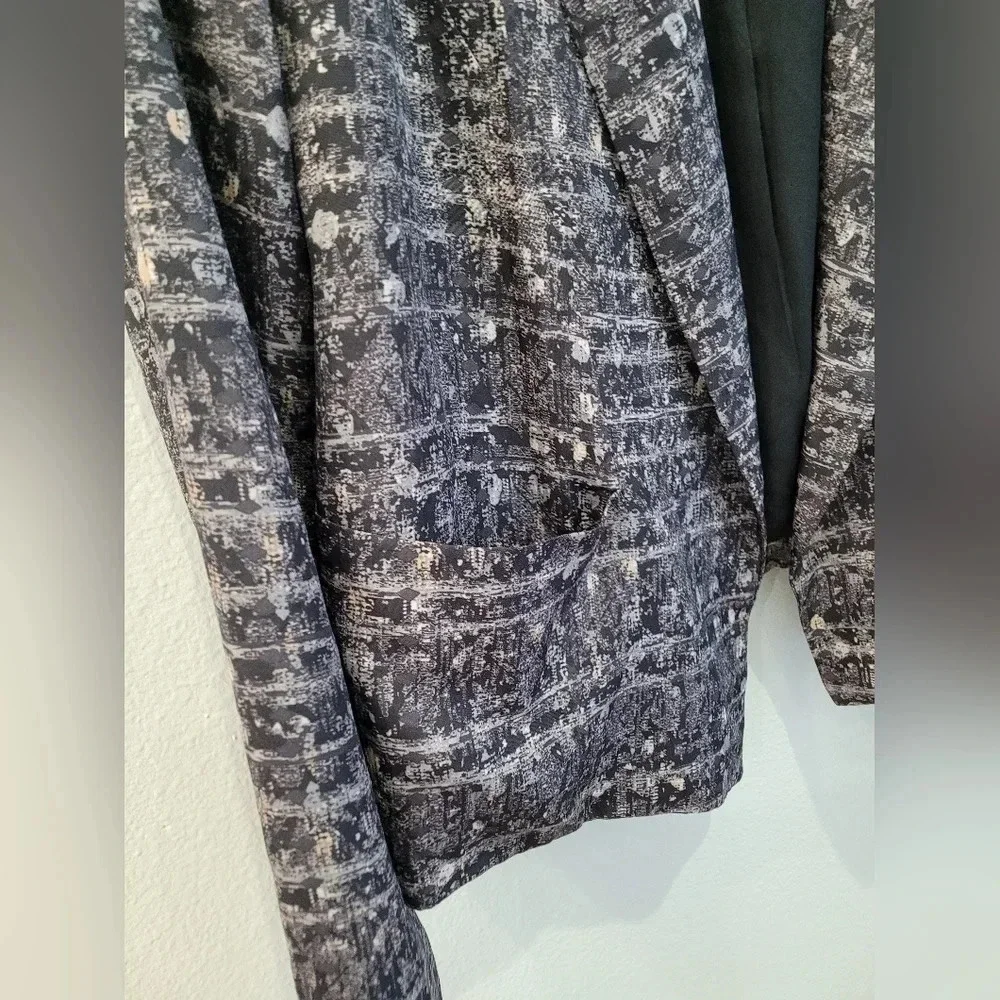 Forever 21 Abstract Cropped Open Front Blazer Jacket
